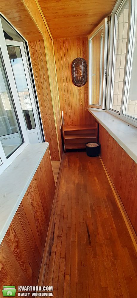 Rent out 3-room apartment. Киев,  Приречная — photo 2