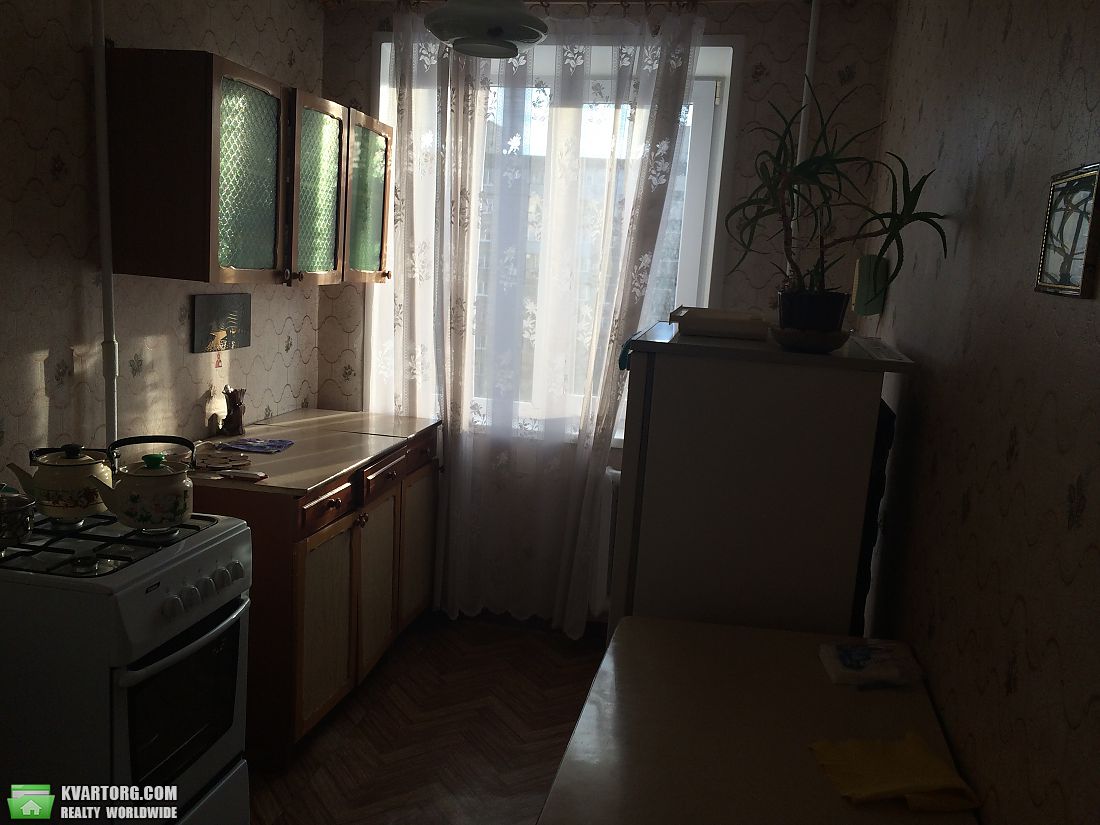 Rent out 2-room apartment. Днепропетровск, Пр.Героев — photo 2