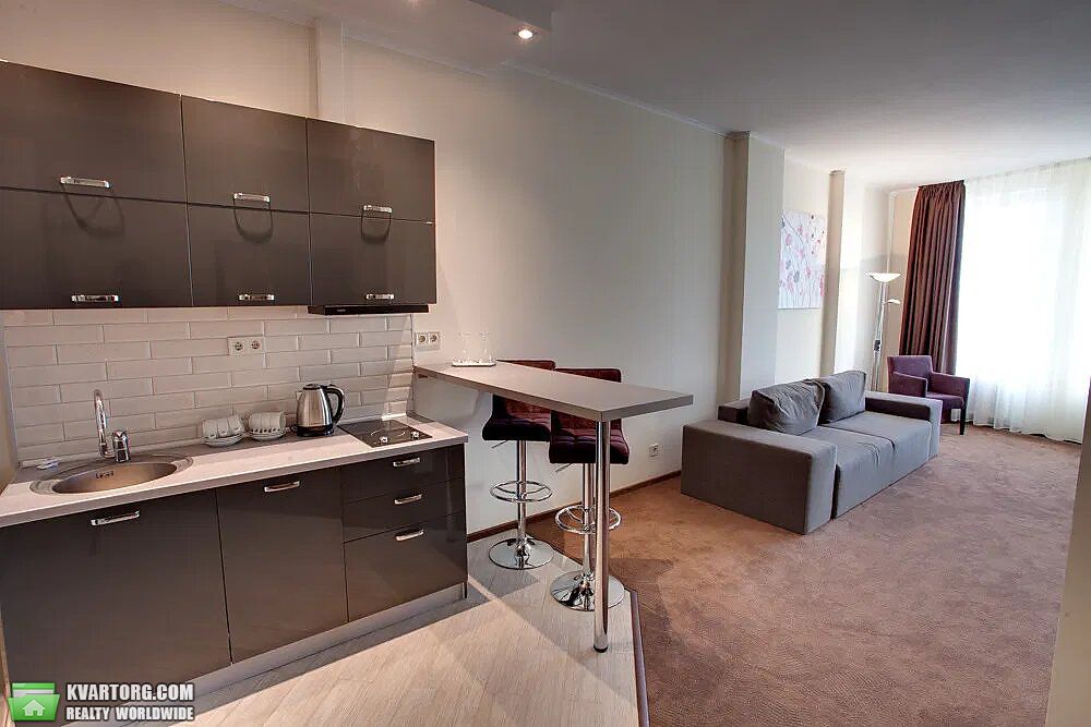 Rent out 2-room apartment. Киев,  Дружбы Народов бул — photo 1