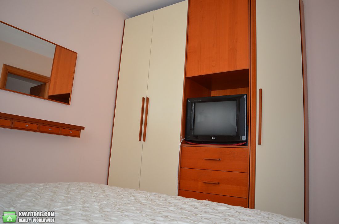 Sell 3-room apartment. Киев,  Салютная — photo 7