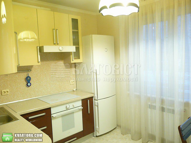 Rent out 2-room apartment. Киев,  Урловская — photo 5