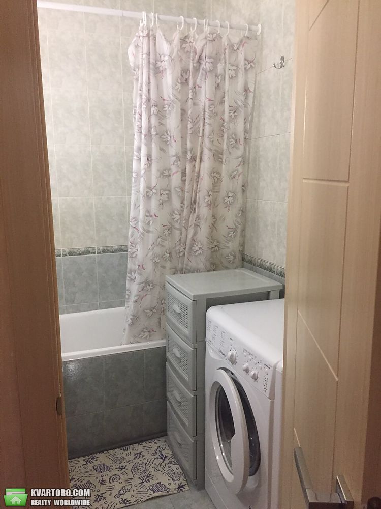 Rent out 2-room apartment. Киев,  Глушкова пр — photo 7
