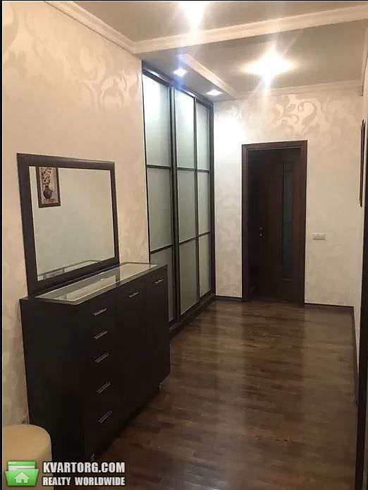 Rent out 2-room apartment. Киев,  Антоновича — photo 2