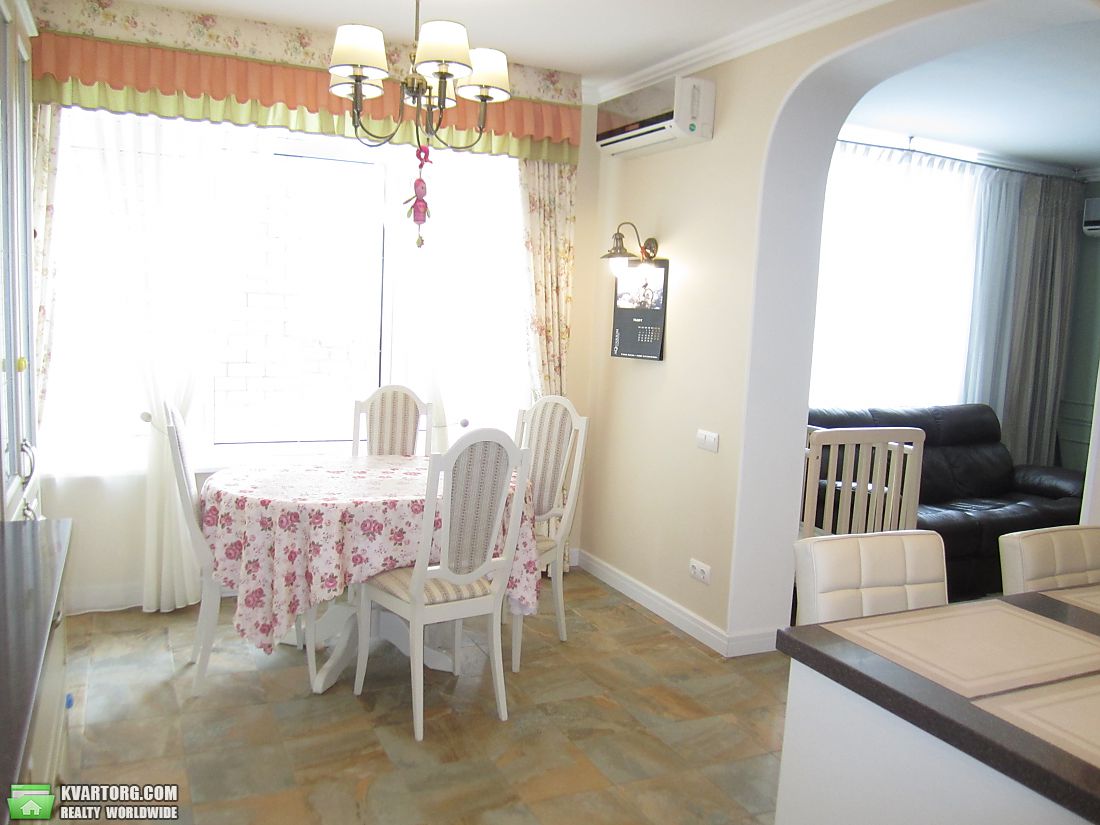 Sell 2-room apartment. Киев,  Майорова — photo 2