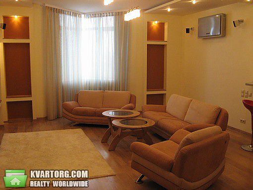 Rent out 2-room apartment. Киев,  Щорса — photo 1