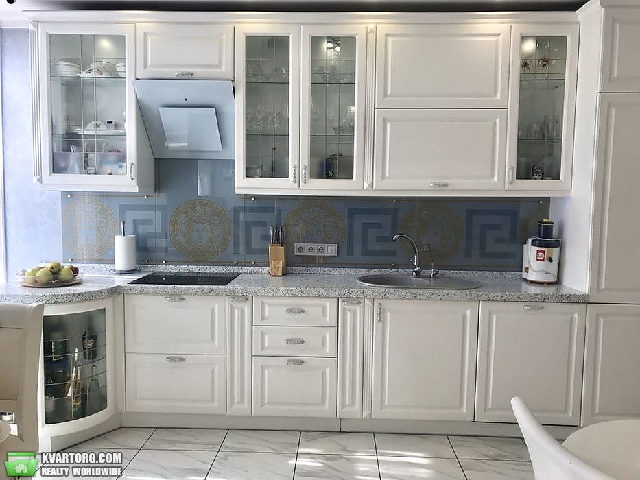 Sell 5-room apartment. Киев, Регенераторная — photo 1