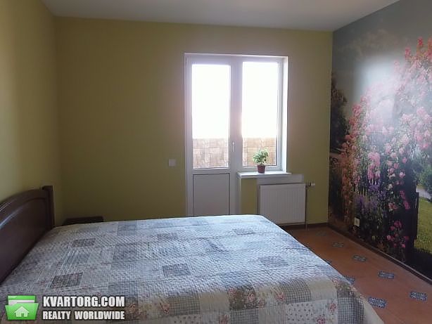 Rent out 2-room apartment. Киев,  Донца — photo 2