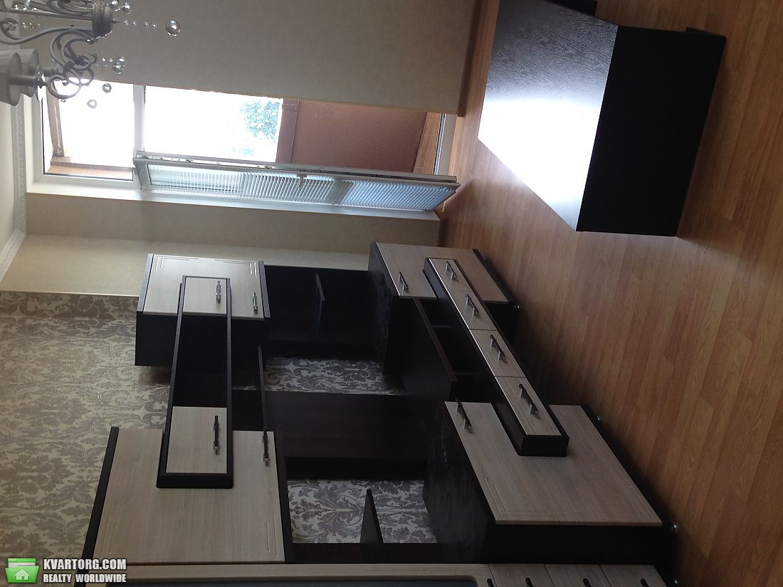 Rent out 3-room apartment. Киев,  Глубочицкая — photo 10