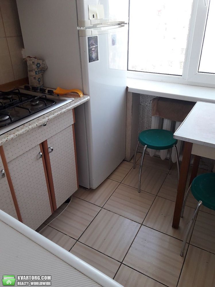 Sell 1-room apartment. Днепропетровск, тополь-2 — photo 4