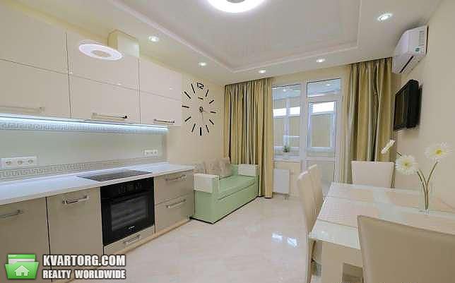 Rent out 2-room apartment. Киев, Драгоманова — photo 2