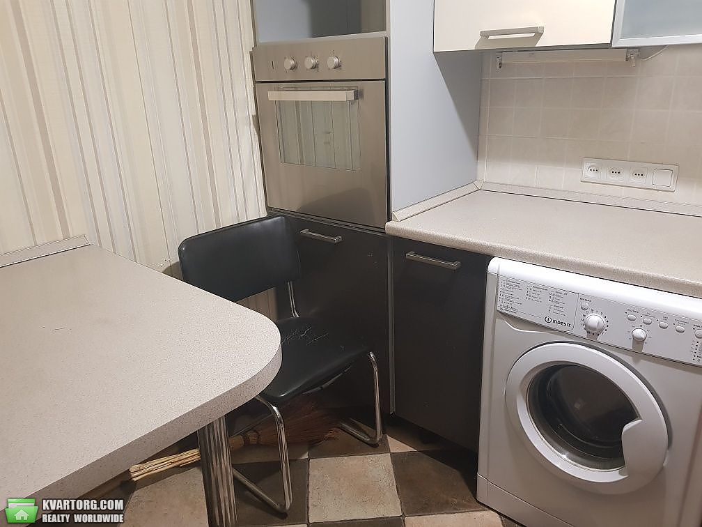Rent out 1-room apartment. Киев,  Минский пр — photo 2