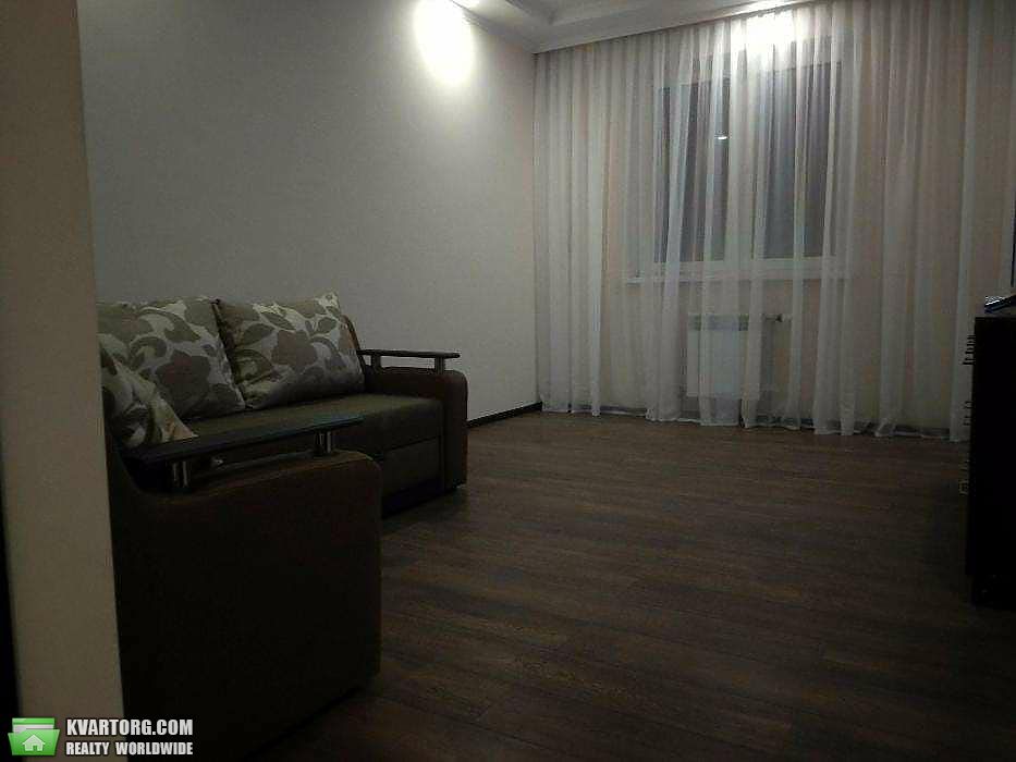 Rent out 1-room apartment. Киев,  Днепровская наб — photo 3