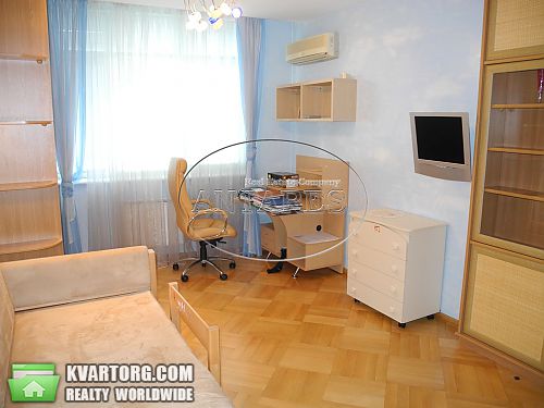 Rent out 3-room apartment. Киев, Героев Сталинграда пр — photo 5