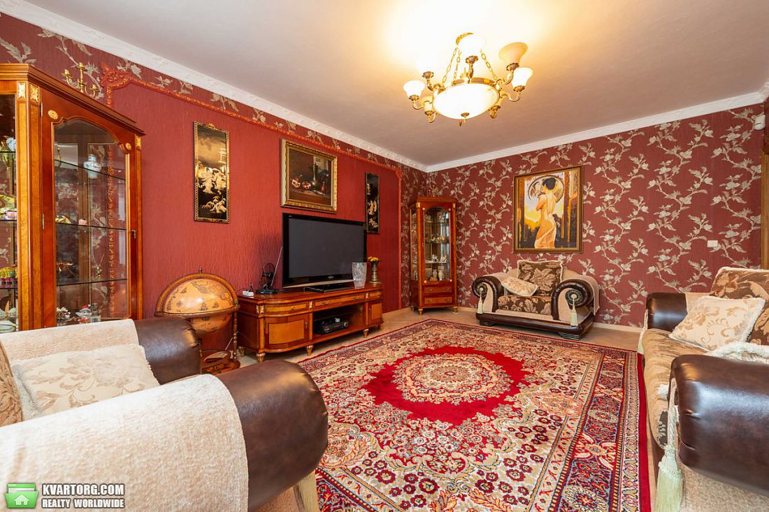Rent out 3-room apartment. Киев,  Шелковичная — photo 2