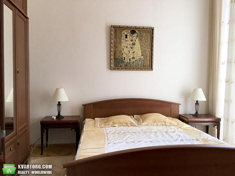 Rent out 3-room apartment. Киев,  Стрелецкая — photo 10