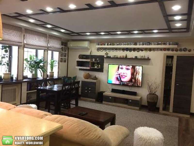 Sell 3-room apartment. Киев,  Клавдиевская — photo 1