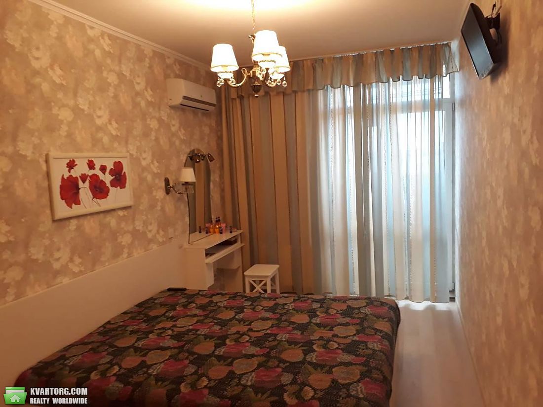 Rent out 2-room apartment. Киев,  Кахи Бендукидзе — photo 9