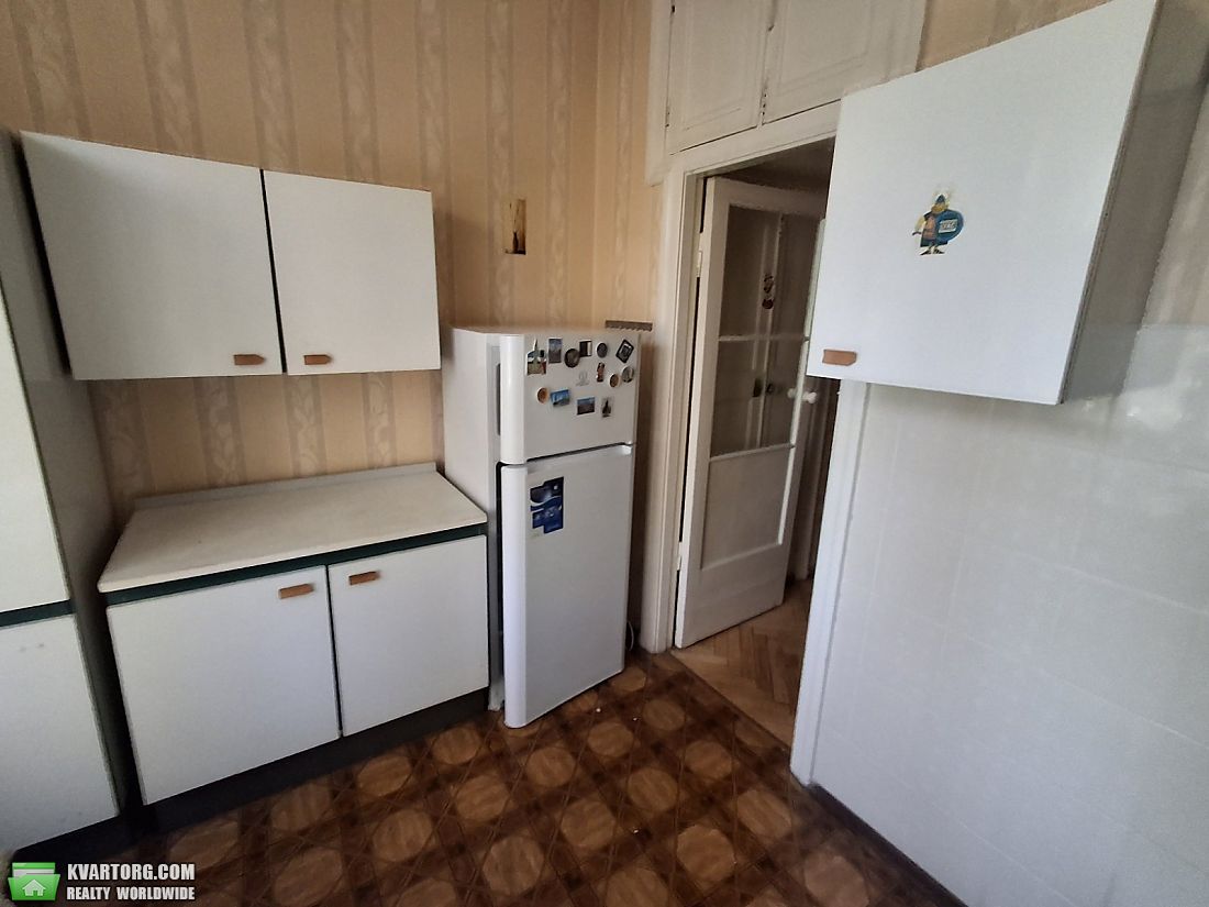 Rent out 2-room apartment. Киев,  Мартиросяна — photo 1