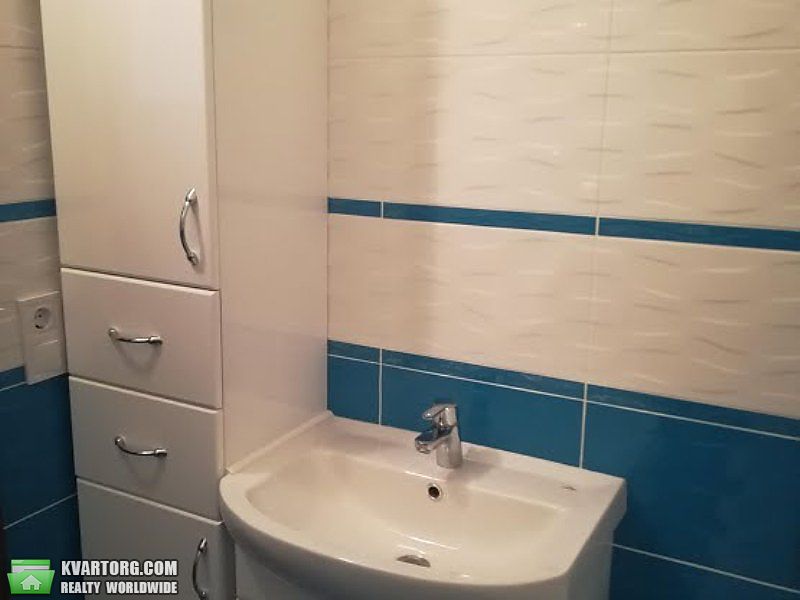 Sell 2-room apartment. Киев,  Строителей — photo 4