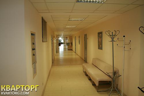 Rent out office. Киев,  Ярославская — photo 1