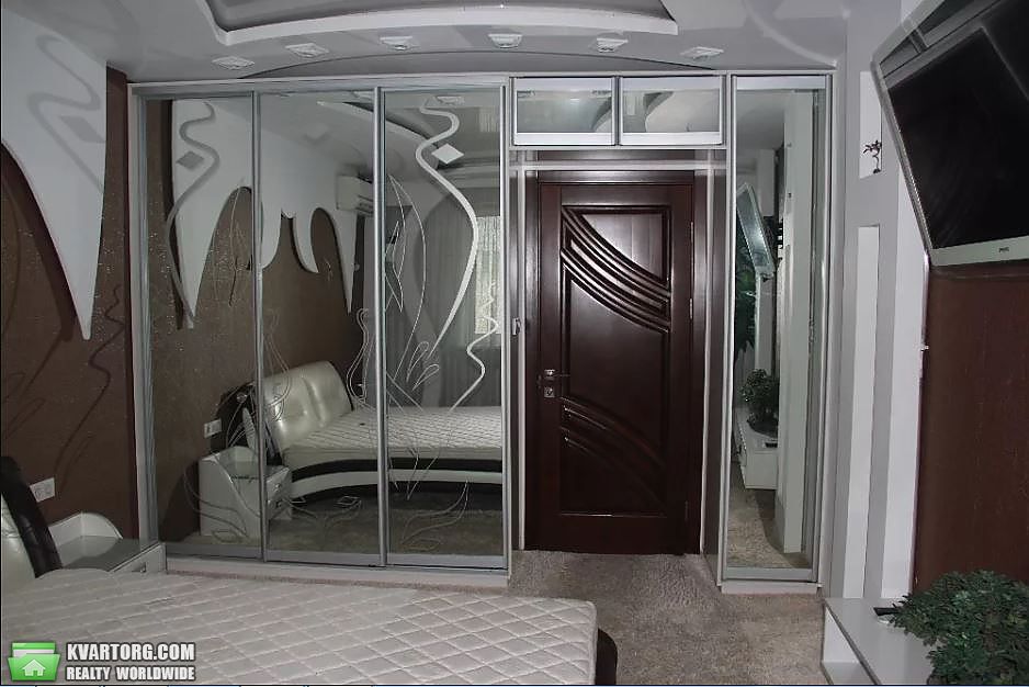 Sell 3-room apartment. Киев,  Урловская — photo 7