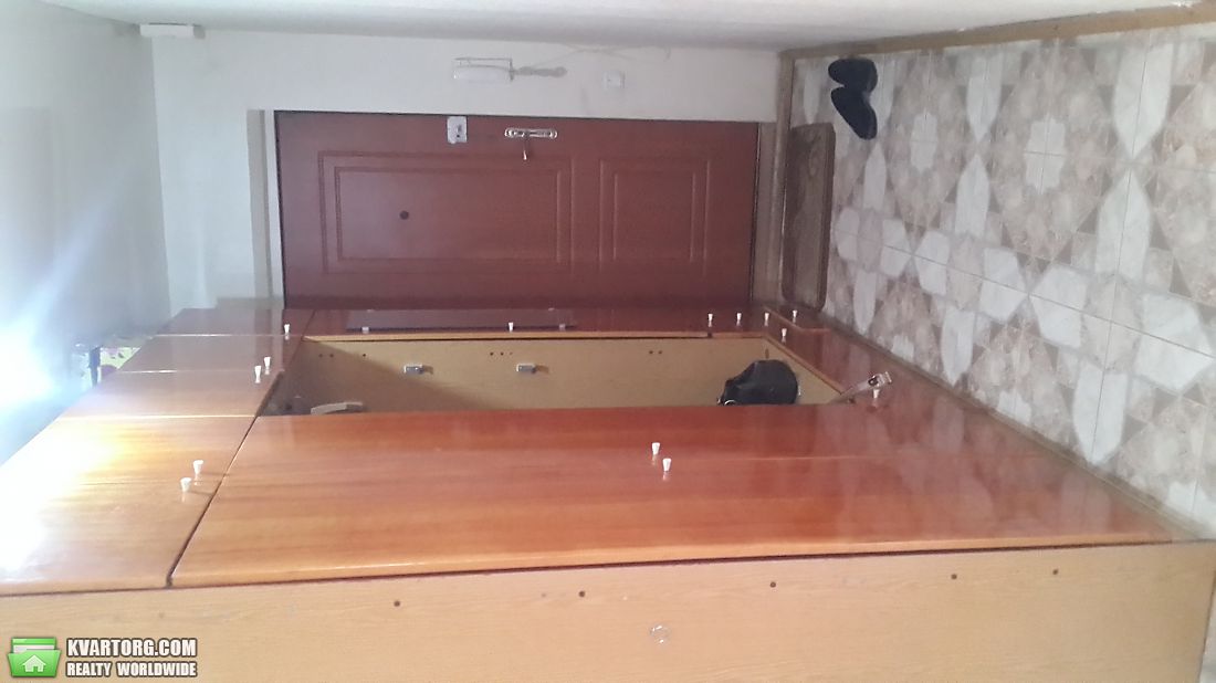Rent out 3-room apartment. Киев,  Рижская — photo 10