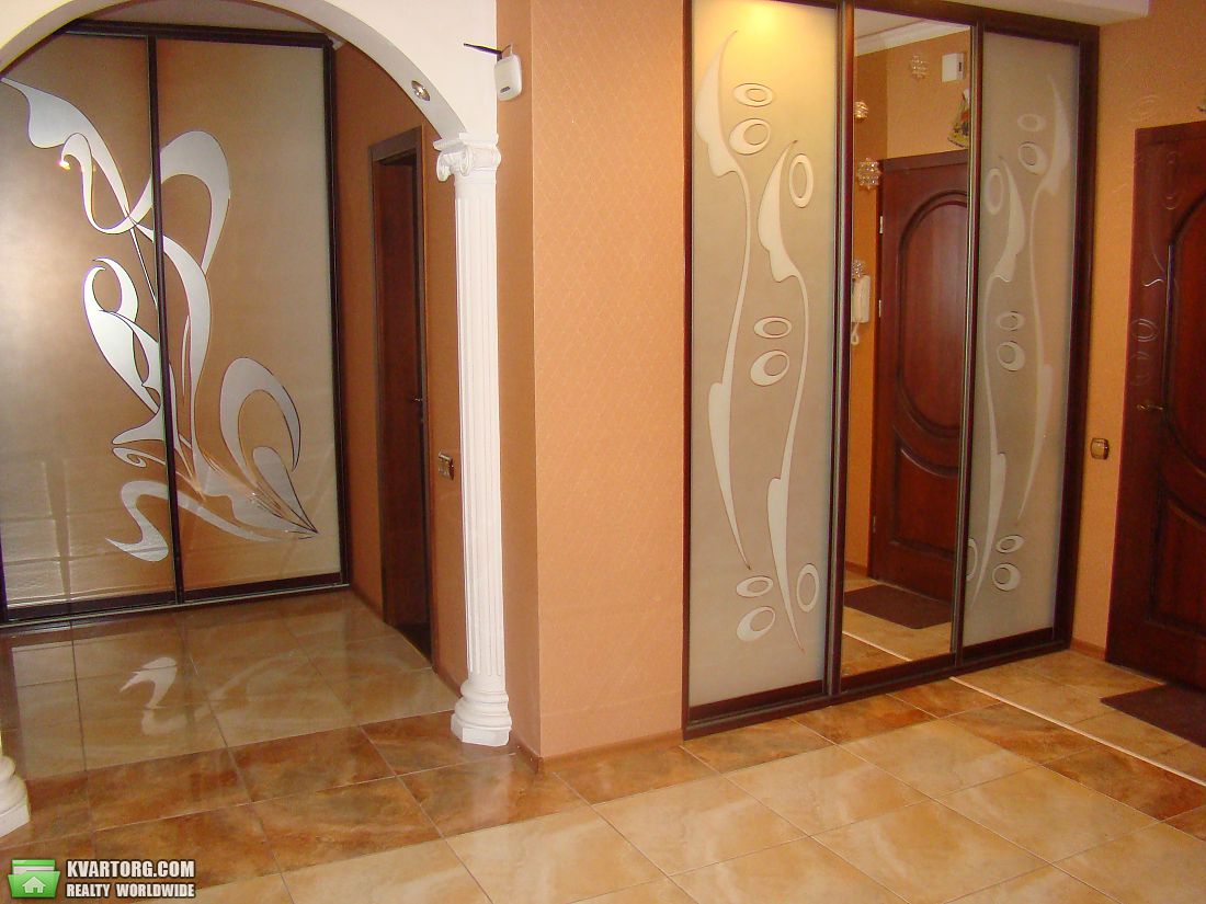Rent out 3-room apartment. Киев,  Ирпенская — photo 5