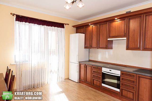 Rent out 2-room apartment. Киев,  Подгорная — photo 7