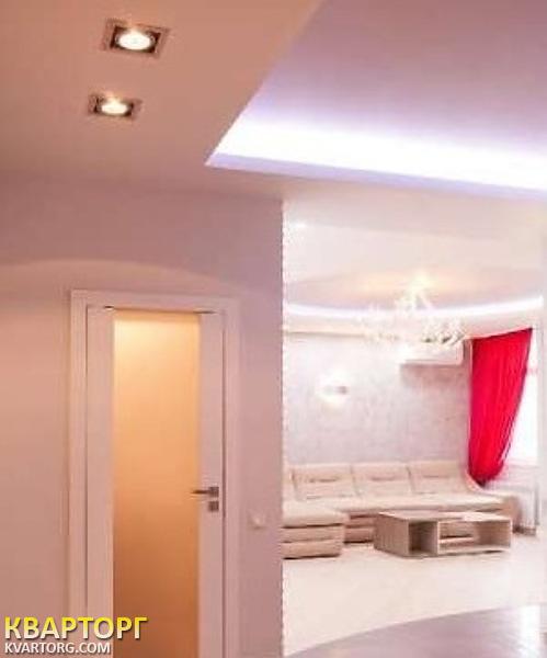 Rent out 1-room apartment. Киев, Бульвар Леси Украинки — photo 2