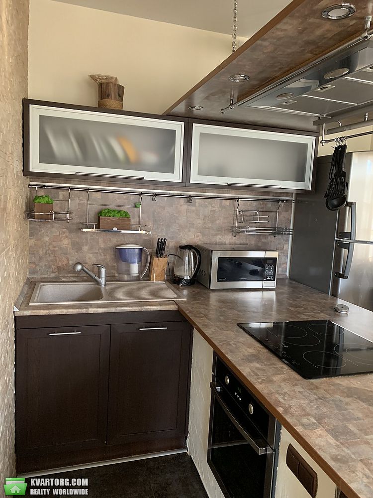 Rent out 3-room apartment. Киев,  Паньковская — photo 8