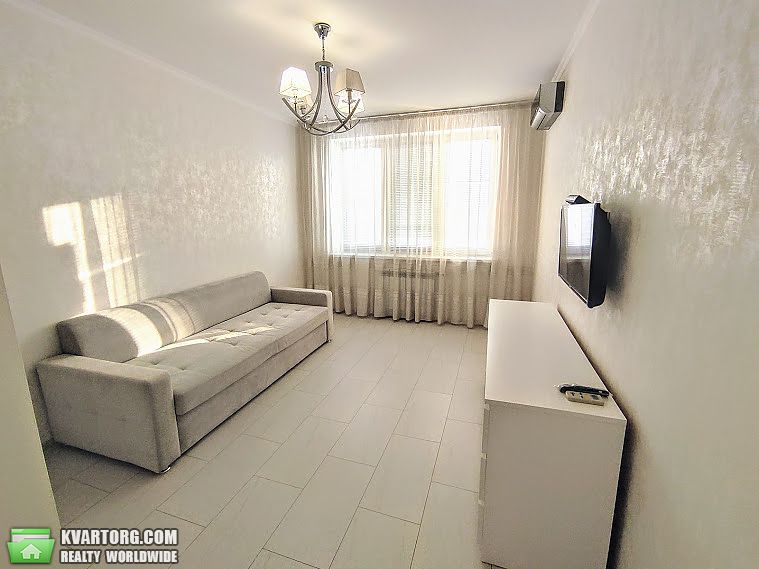 Sell 3-room apartment. Киев, Саперно-слободская — photo 2