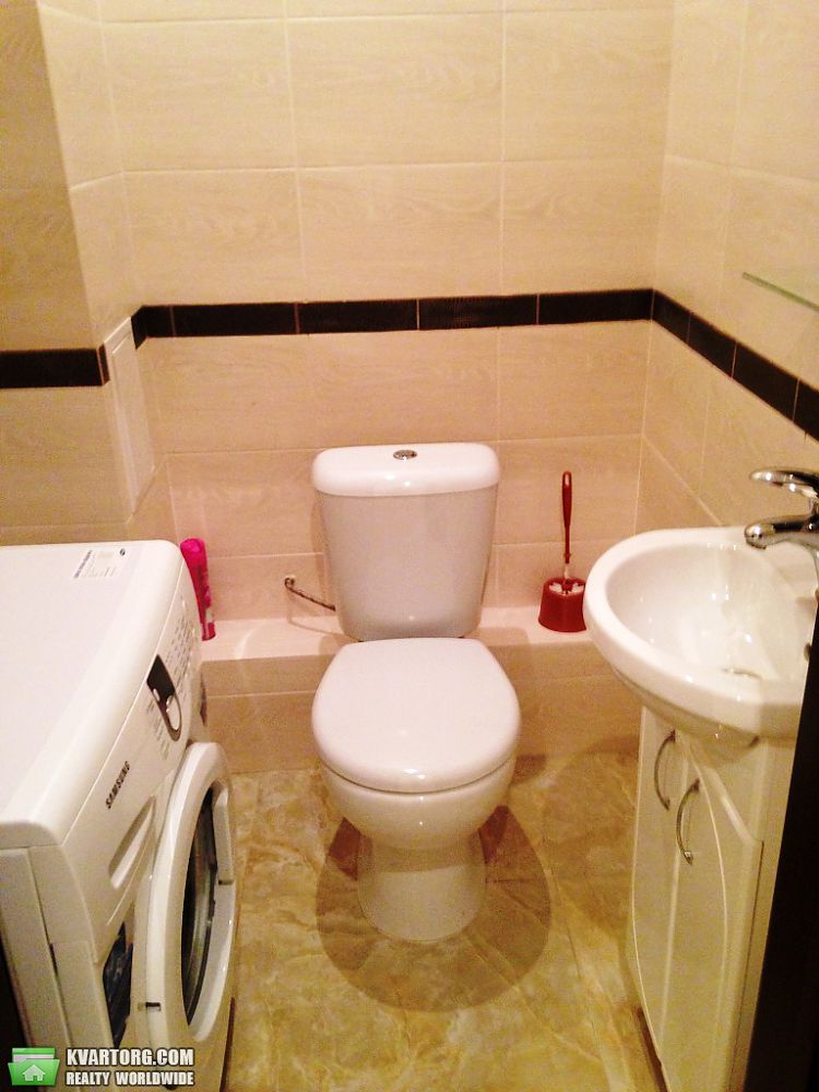 Rent out 2-room apartment. Киев,  Просвещения — photo 7