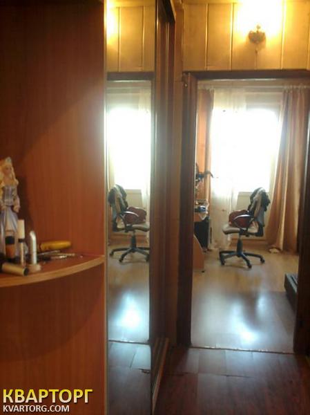 Sell 2-room apartment. Киев,  Зодчих — photo 5
