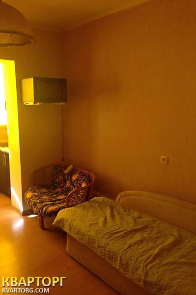 Rent out 1-room apartment. Киев,  Вишняковская — photo 3