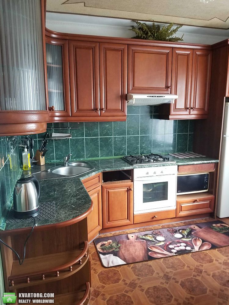 Rent out 3-room apartment. Киев, Алмазова — photo 8
