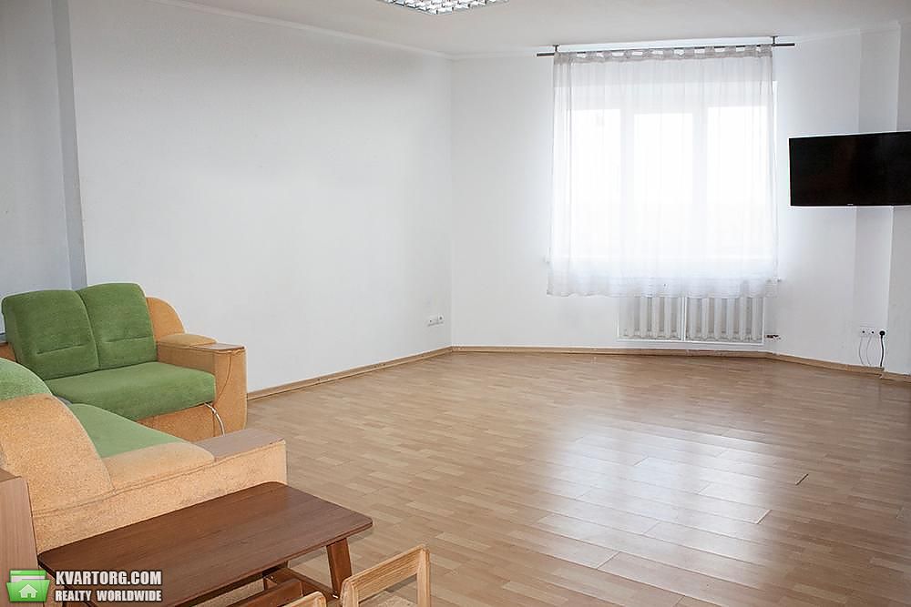 Sell 2-room apartment. Киев,  Миропольская — photo 1