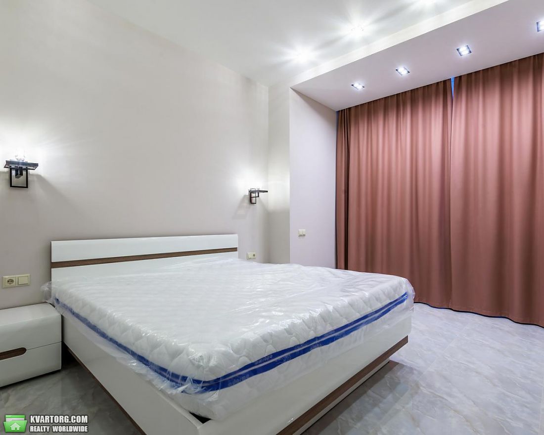 Rent out 2-room apartment. Киев, ул. Барбюса Анри — photo 6