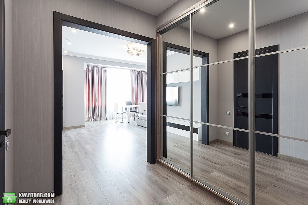 Sell 2-room apartment. Киев,  Щорса — photo 8
