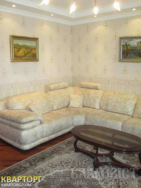 Sell 3-room apartment. Киев, Старонаводницкая — photo 1