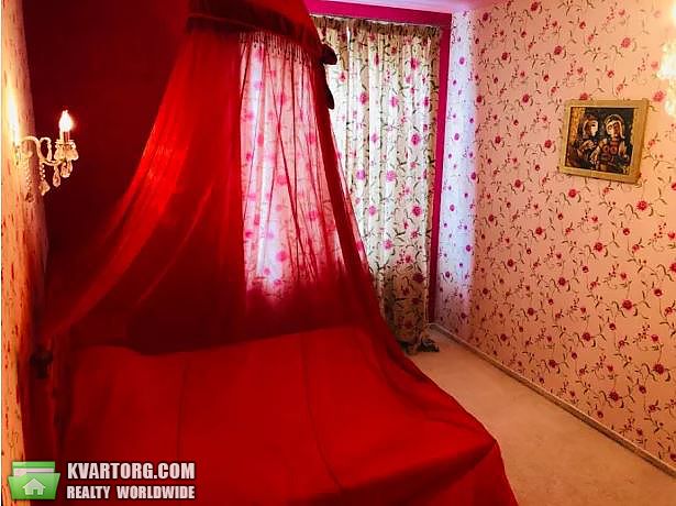 Rent out 2-room apartment. Киев,  Лысенко — photo 8