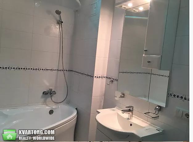 Rent out 2-room apartment. Киев,  Щорса — photo 1