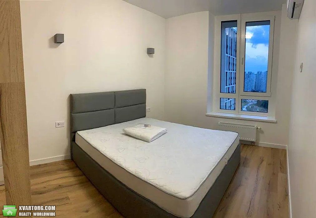 продам 1-комнатную квартиру. Киев,  Зарічна - фото 1