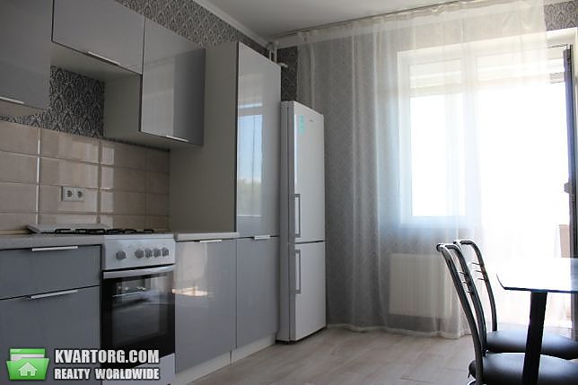 Rent out 1-room apartment. Киев,  Метрологическая — photo 1