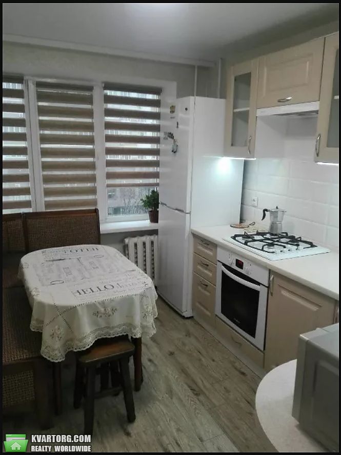 Rent out 2-room apartment. Киев, Проспект Науки — photo 1