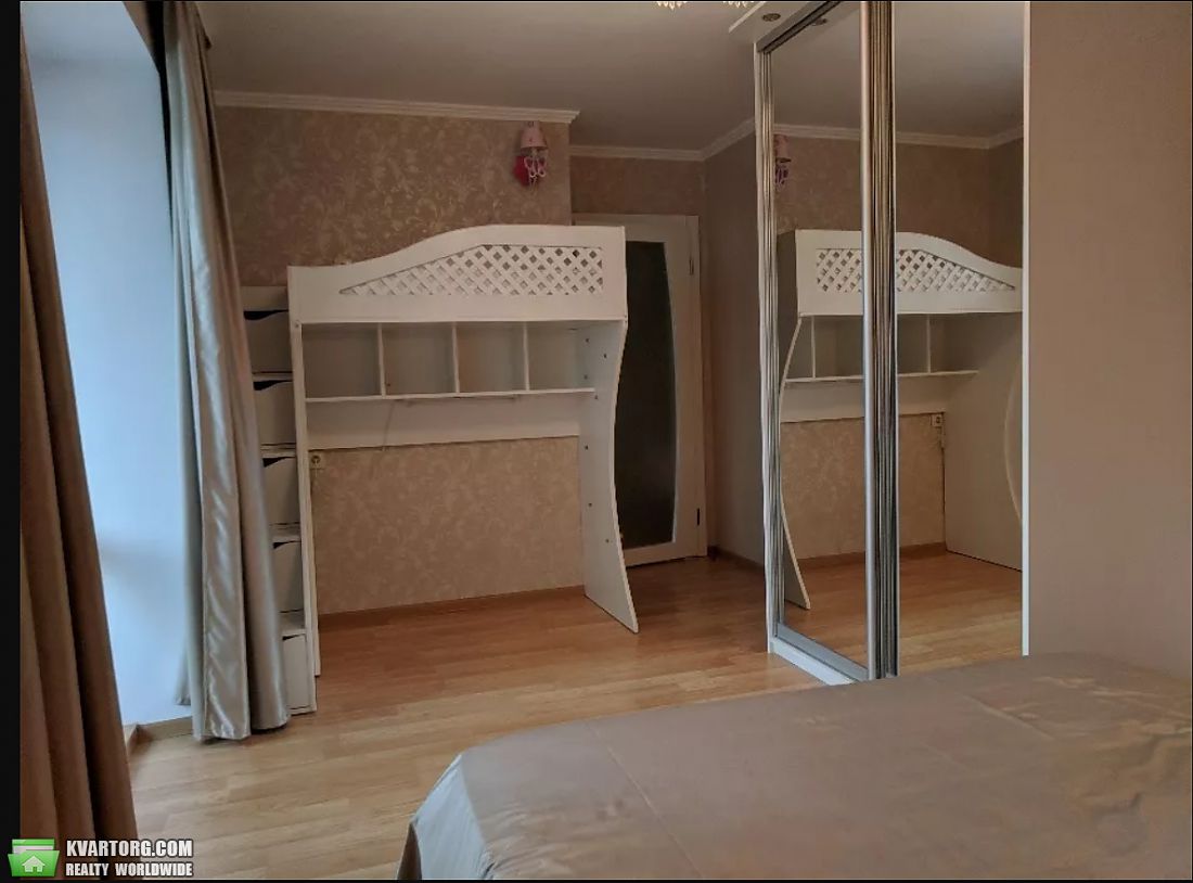 Rent out 2-room apartment. Киев, Всеволода Нестайка — photo 4