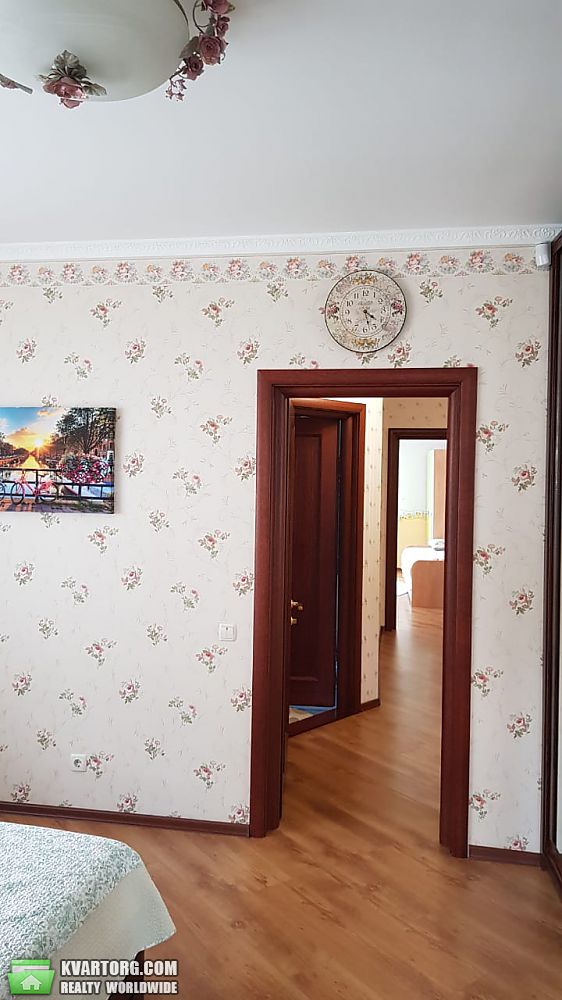 Rent out 3-room apartment. Киев,  Урловская — photo 7