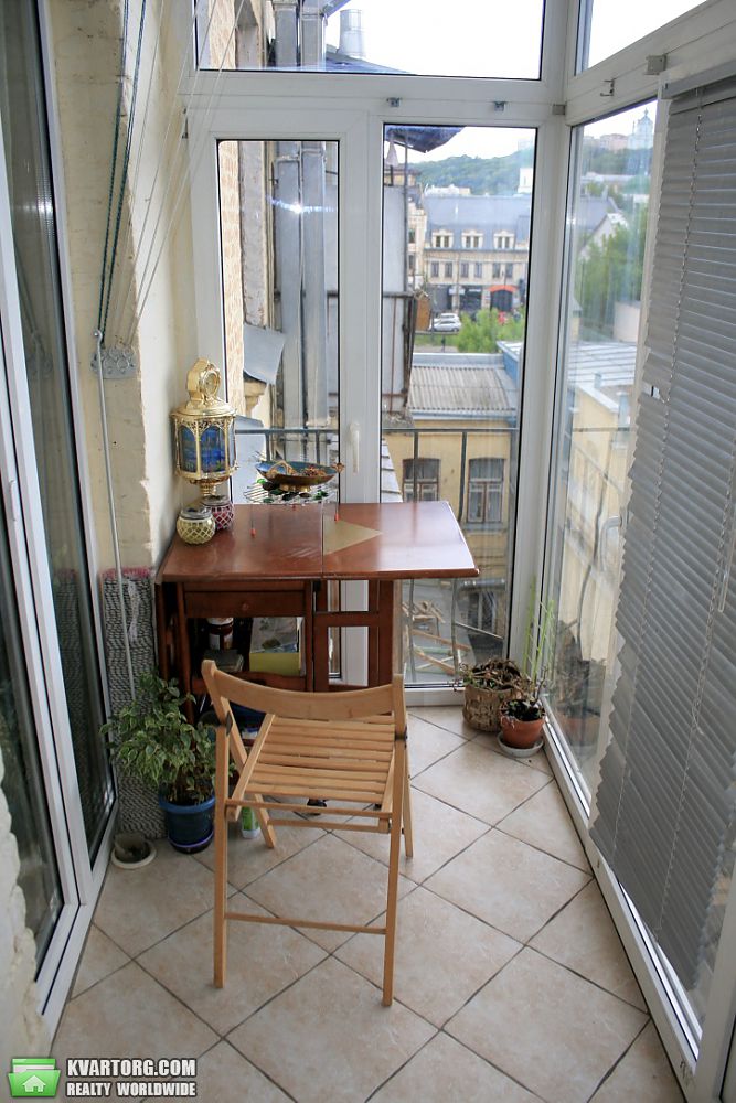 Rent out 3-room apartment. Киев,  Константиновская — photo 9
