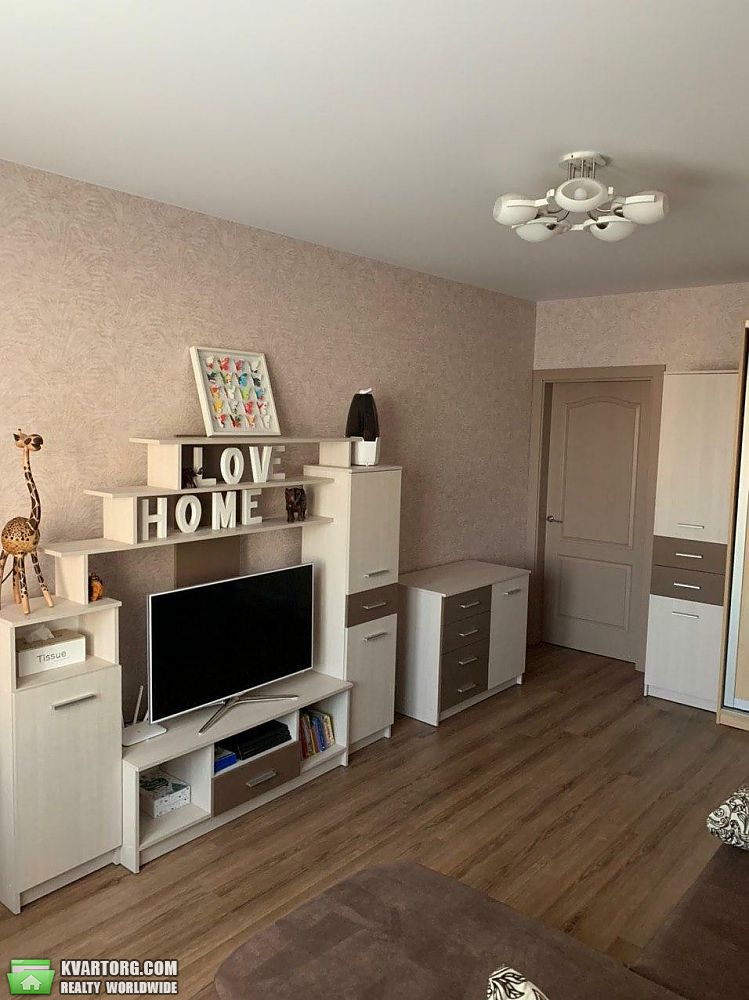 Sell 3-room apartment. Киев,  Милославская — photo 1