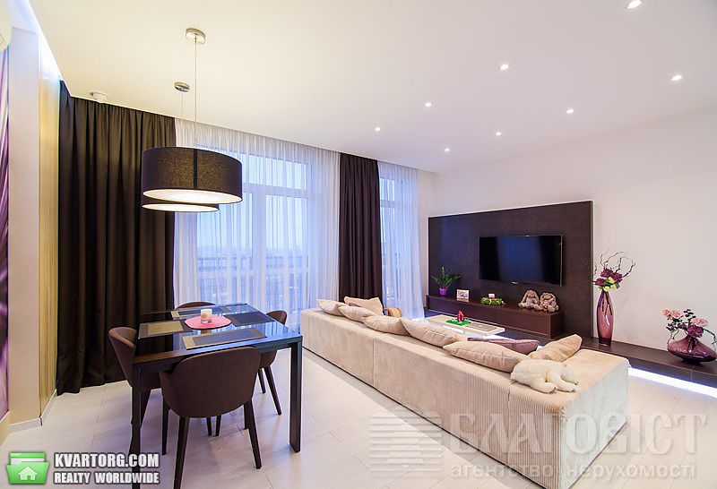 Sell 2-room apartment. Киев,  Щорса — photo 2