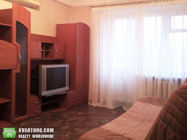 Rent out 2-room apartment. Киев,  Большая Васильковская — photo 1